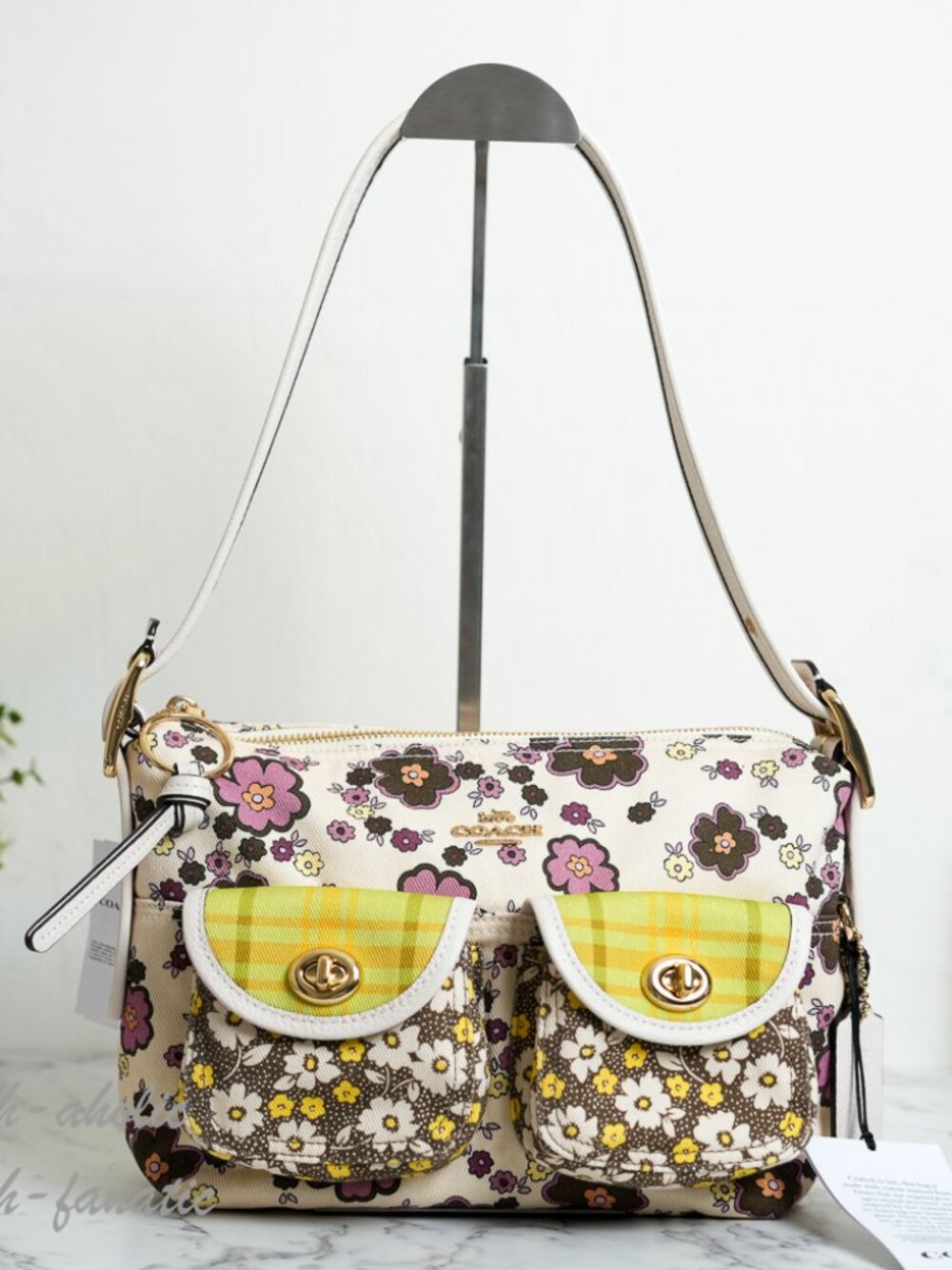 Coach CDW55 Cargo Shoulder Bag With Floral Print Im/Chalk/Daisy NWT